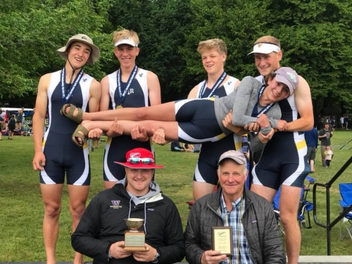 Men's Lightweight 4+ and Coaches with trophy - Regionals 2018